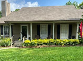 818 Caroline St, Montgomery, TX 77356