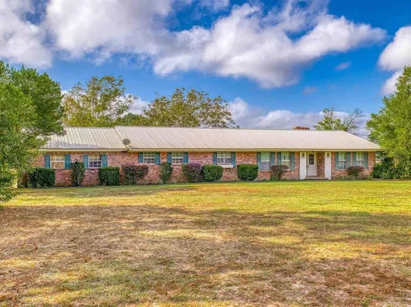 2593 Segrest Rd, Pace, FL 32571