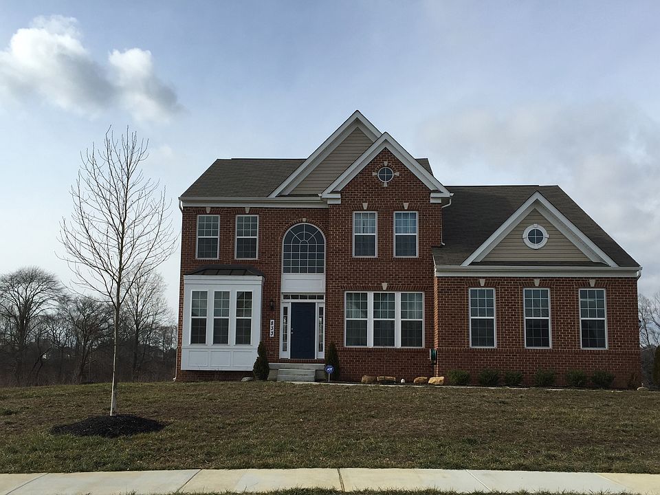 1st image of 833 Kingswood Path