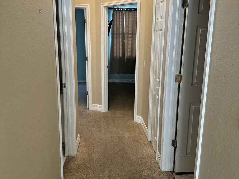 8404 Fenwick Ave — Photo 18