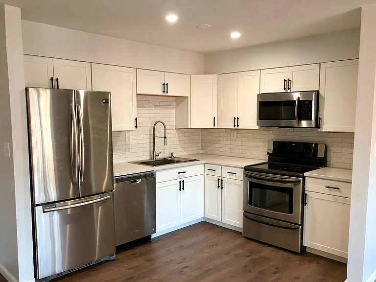 2864 Pease Dr #203 — Photo 2
