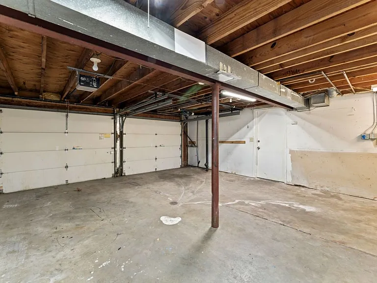 1100 SW Kingscross Rd — Photo 36
