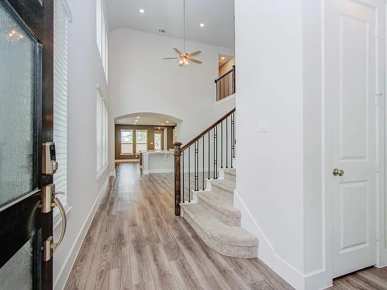 14910 Mossycup Spur Way — Photo 4