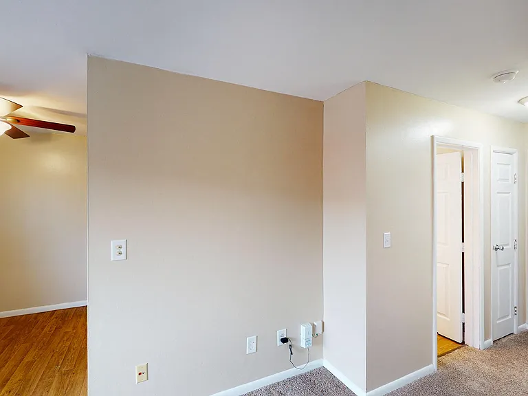 Sharondale Woods Apartments — Photo 52