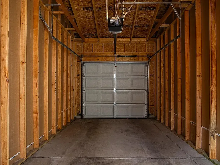 1381 S Grant St — Photo 33
