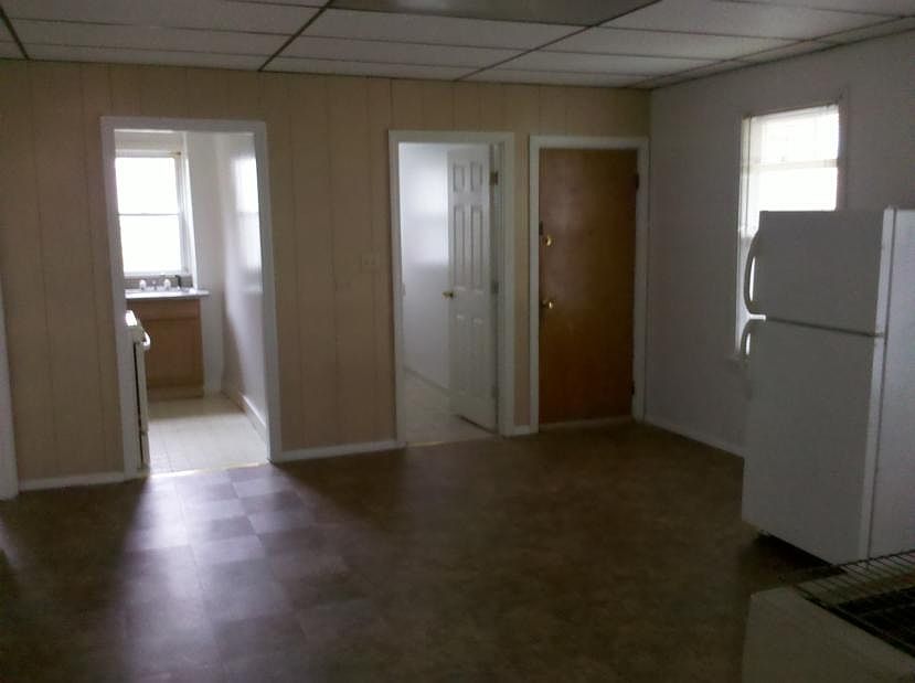1st image of 282 Phillips Ave APT 1