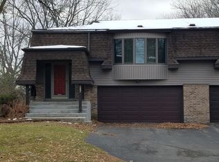 9716 Utica Rd, Bloomington, MN 55437