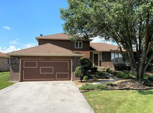 15530 Helen Ln, Orland Park, IL 60462