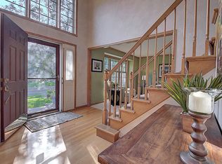 4484 Snail Lake Blvd, Shoreview, MN 55126