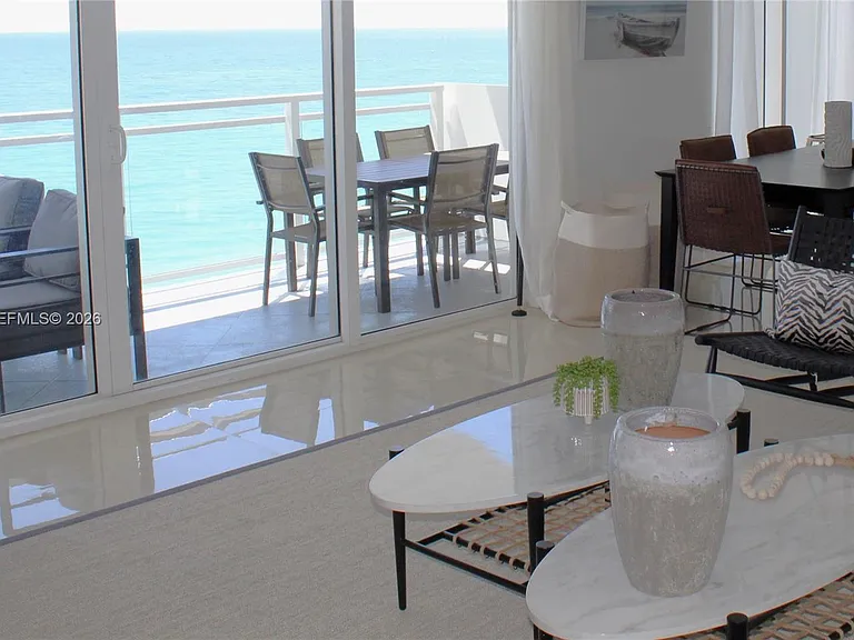 2030 S Ocean Dr #821 — Photo 2