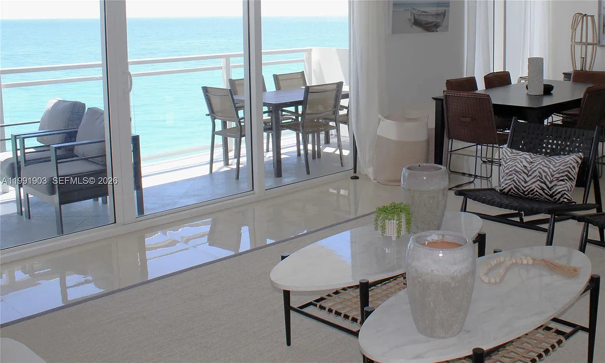 Building Photo - 2030 S Ocean Dr #821
