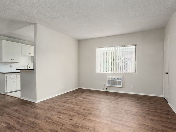 3rd image of 12125 Weddington St #8