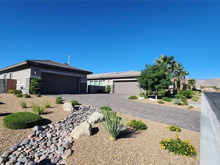 8477 Wolf Mountain Ct — Photo 7