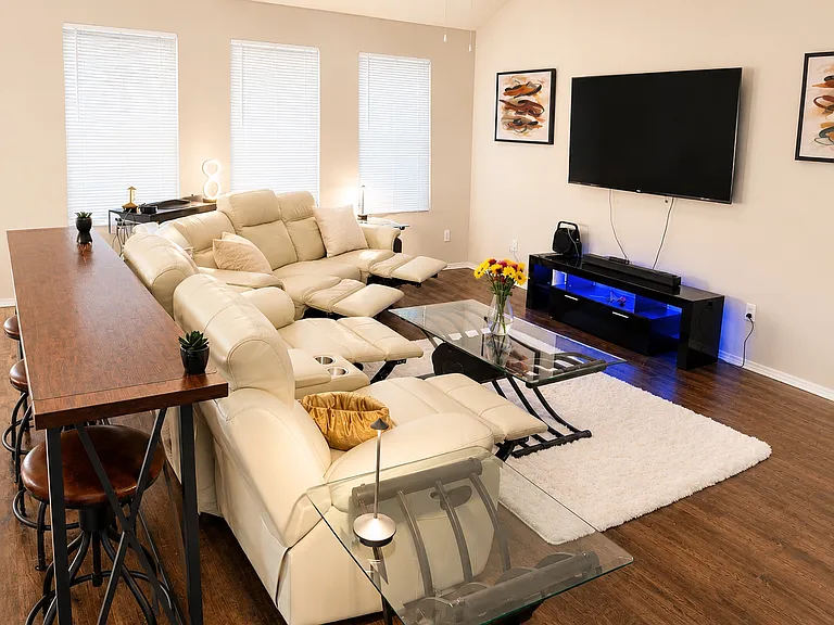 1403 Onyx St — Photo 22
