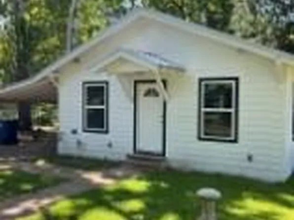517 W Front St, Mineola, TX 75773