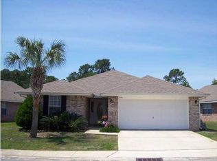 920 Lajolla Ln, Mary Esther, FL 32569