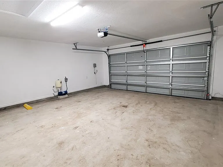44 Barrington Dr — Photo 20
