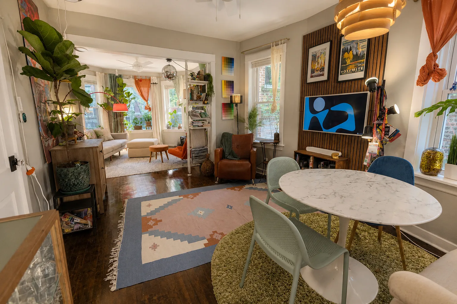 2 bed, 1100 sqft, $2,250 — Photo 2