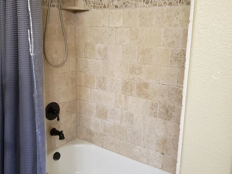 Flora Ln — Photo 27