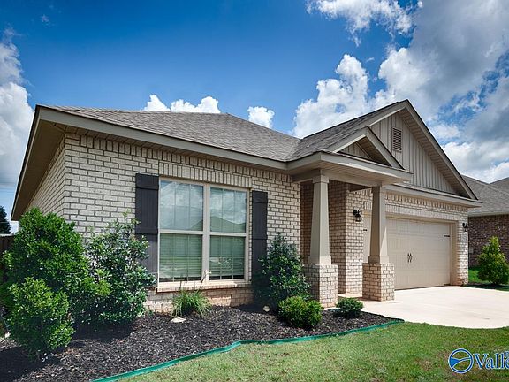 3rd image of 153 Cherry Laurel Dr