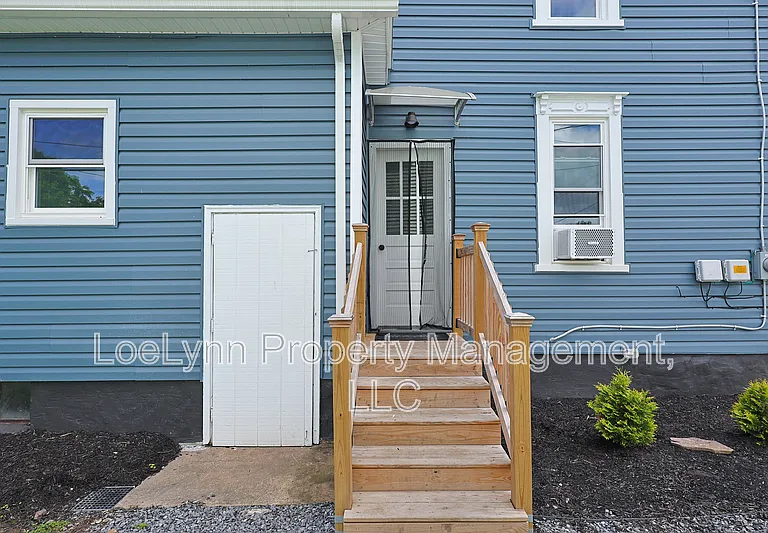 14210 Temple St — Photo 11
