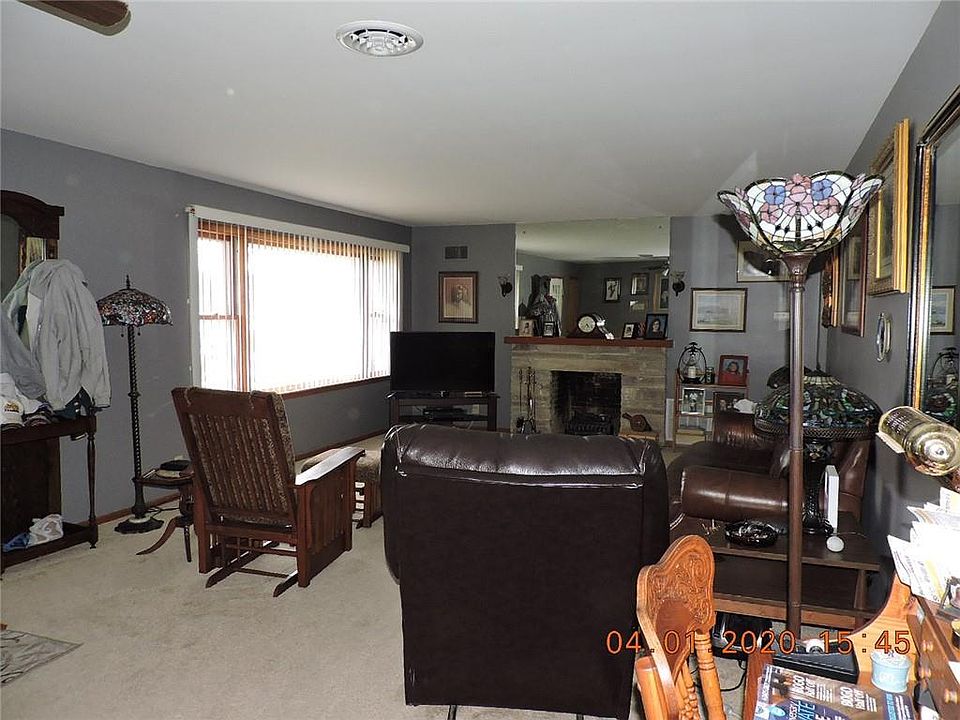 1st image of 323 S Cedarwood Dr