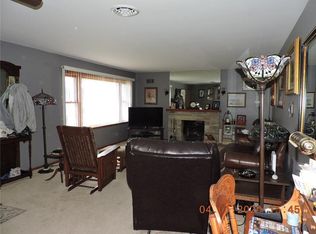 323 S Cedarwood Dr, Danville, IL 61832