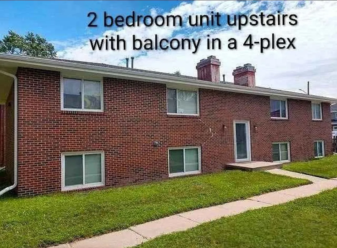 Building Photo - 3811 Saint Paul Ave #4