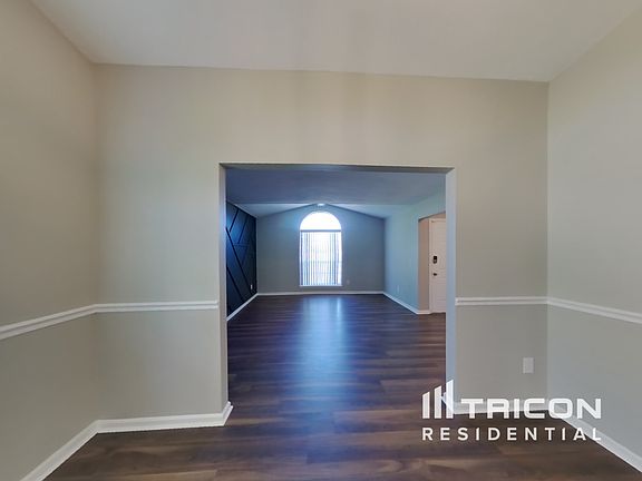 3rd image of 8738 Falcon Trace Dr N