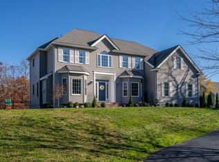 48 Mohawk Path, Holliston, MA 01746