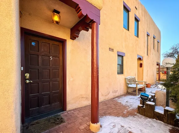 615 Bishops Lodge Rd APT 5, Santa Fe, NM 87501