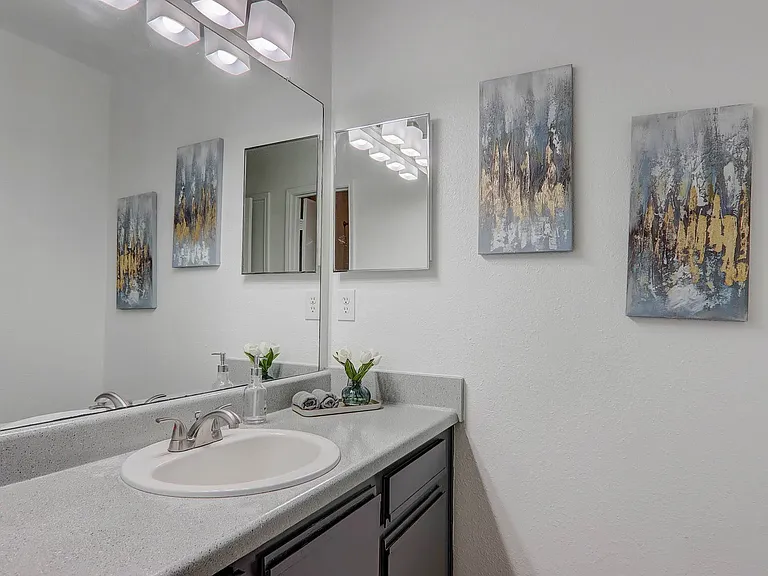 Halcyon at Cross Creek — Photo 14