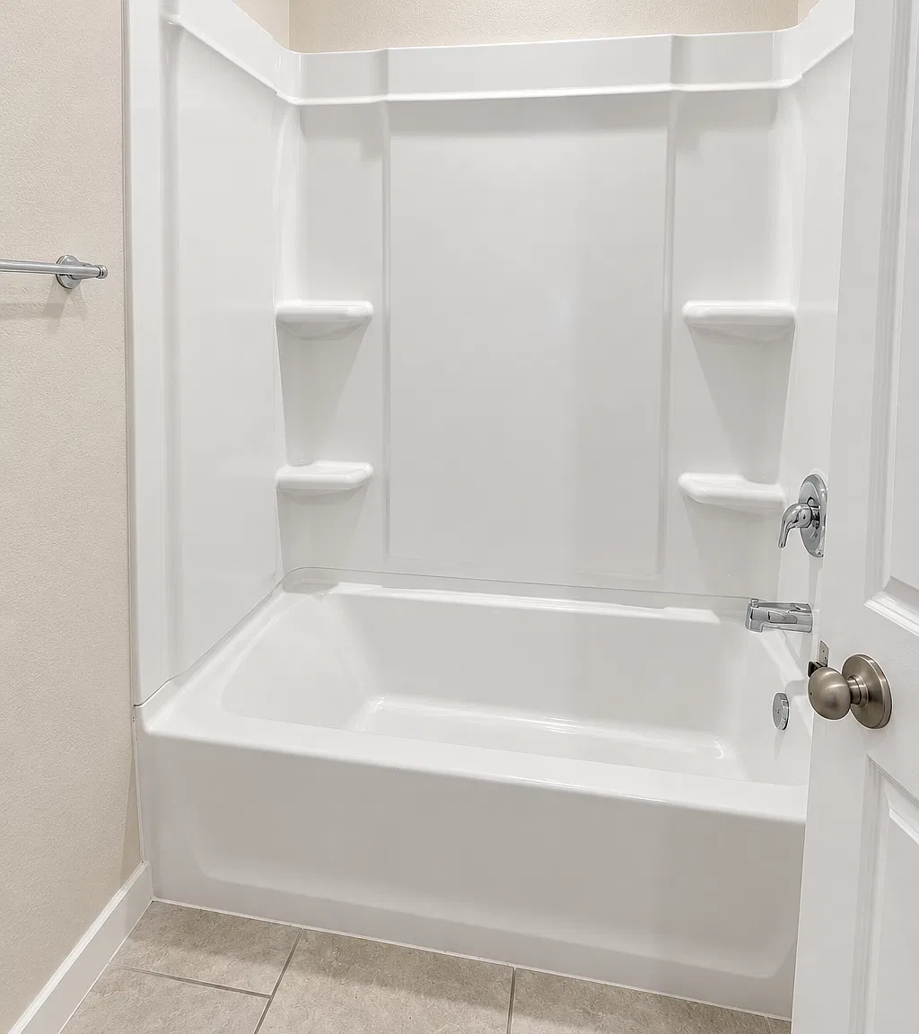 3 bed, 1500 sqft, $2,450 — Photo 3