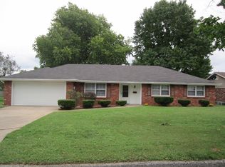 304 S East Ave, Republic, MO 65738