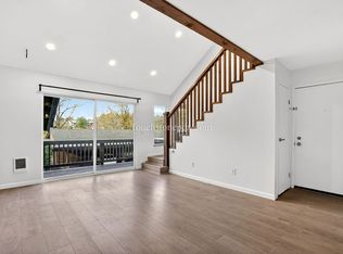 7718 SW Barnes Rd UNIT B, Portland, OR 97225