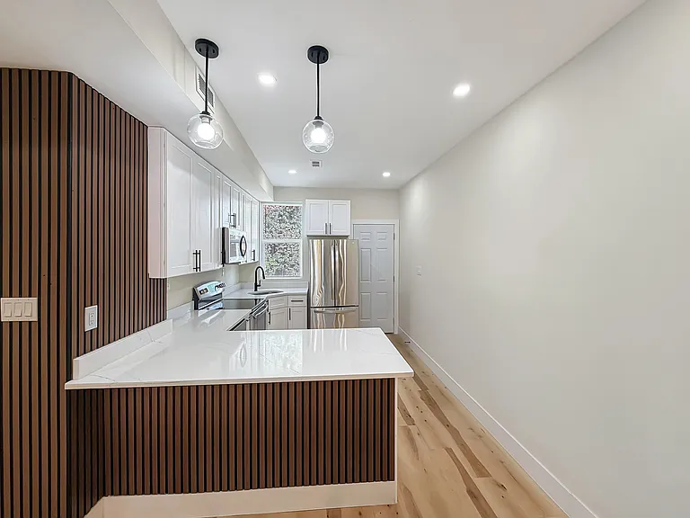 2915 Kirk Ave — Photo 6