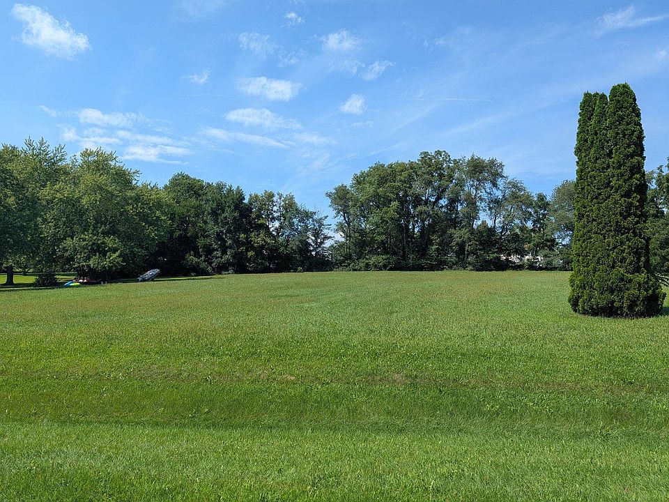 1st image of 744 Westmore Rd