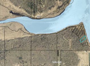 70 Youngs Bay Dr, Angle Inlet, MN 56711