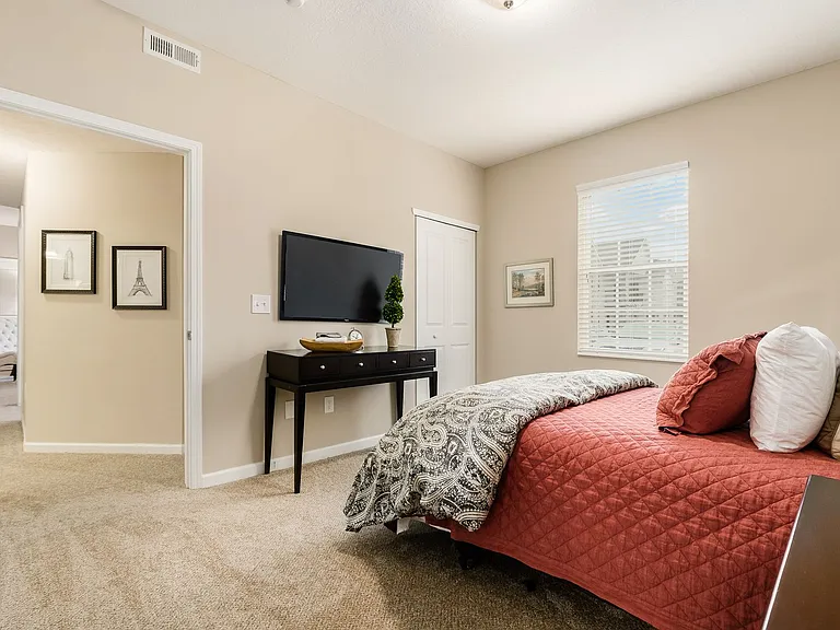 Ravines at Rocky Ridge - RENT SPECIALS: 1BD 1BA 1st TWO MONTHS RENT FREE & $0 dollar Security Dep... — Photo 41