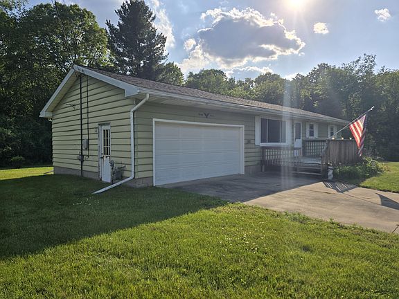 3rd image of 27 Ashley Ct