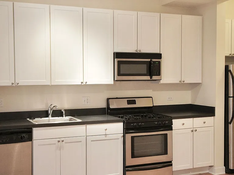 4715 N. Sheridan LLC — Photo 4