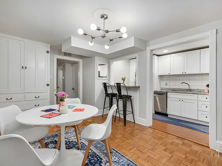 15 E Goethe St #1 — Photo 13