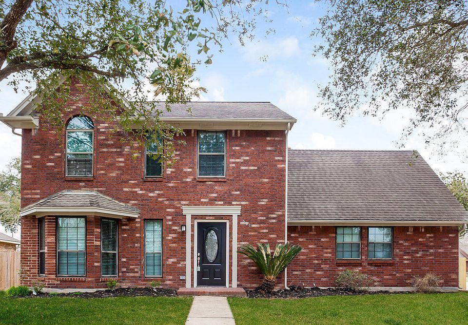 1st image of 501 W Hunters Ln