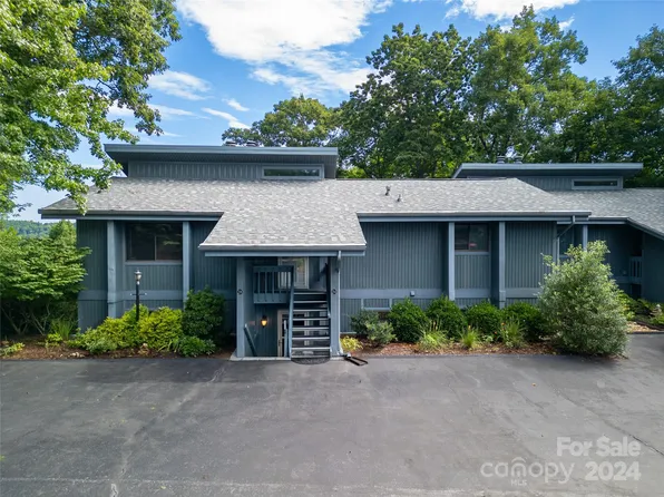 216 Tinequa Dr, Brevard, NC 28712