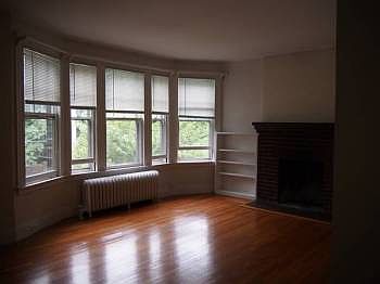 2nd image of 849 Whitney Ave #2
