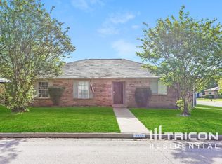 6419 Hidden Springs Dr, Arlington, TX 76001