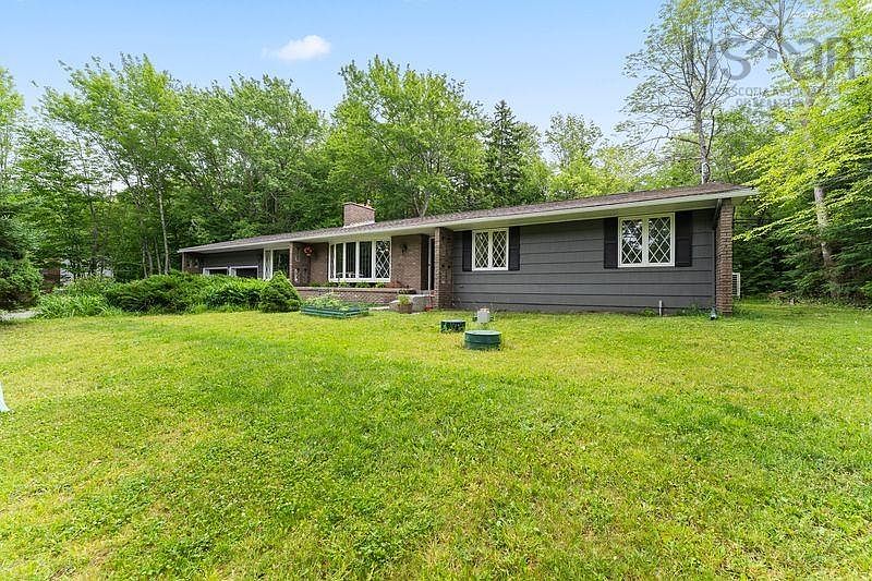 1st image of 77 Fletcher Dr