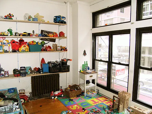 Rented by City Connections Realty | media 29