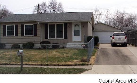 1st image of 524 31st Ave W