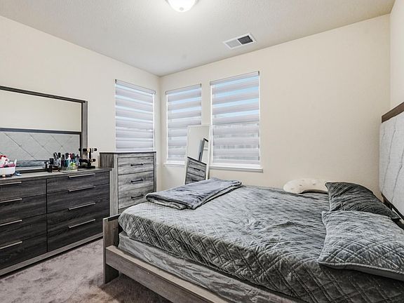 5th image of 4369 Icon Ave